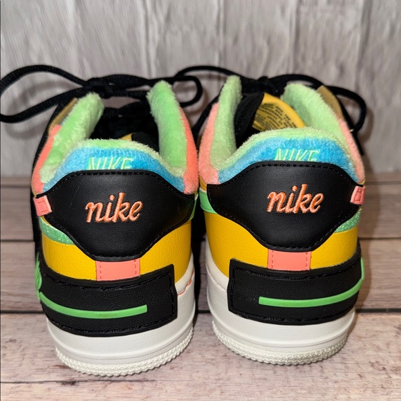 Nike Air Force 1 Low Shadow
Solar Flare Atomic Pink - Picture 5 of 12